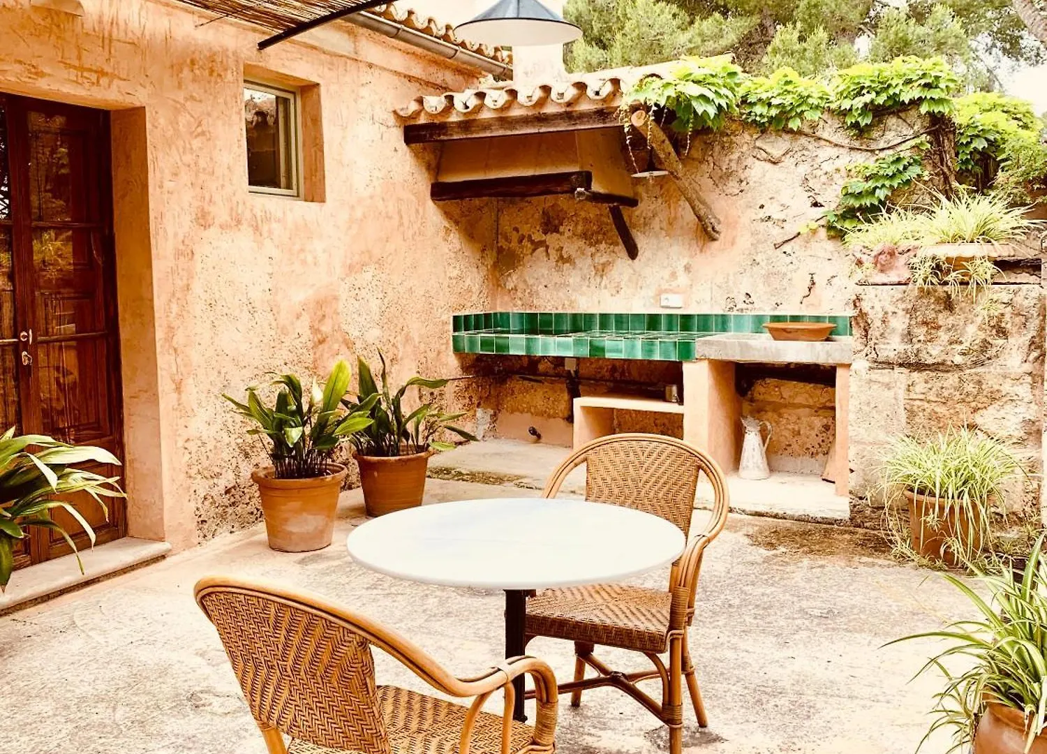 Country house Oliver Moragues Grandhouse & Vineyard Spain