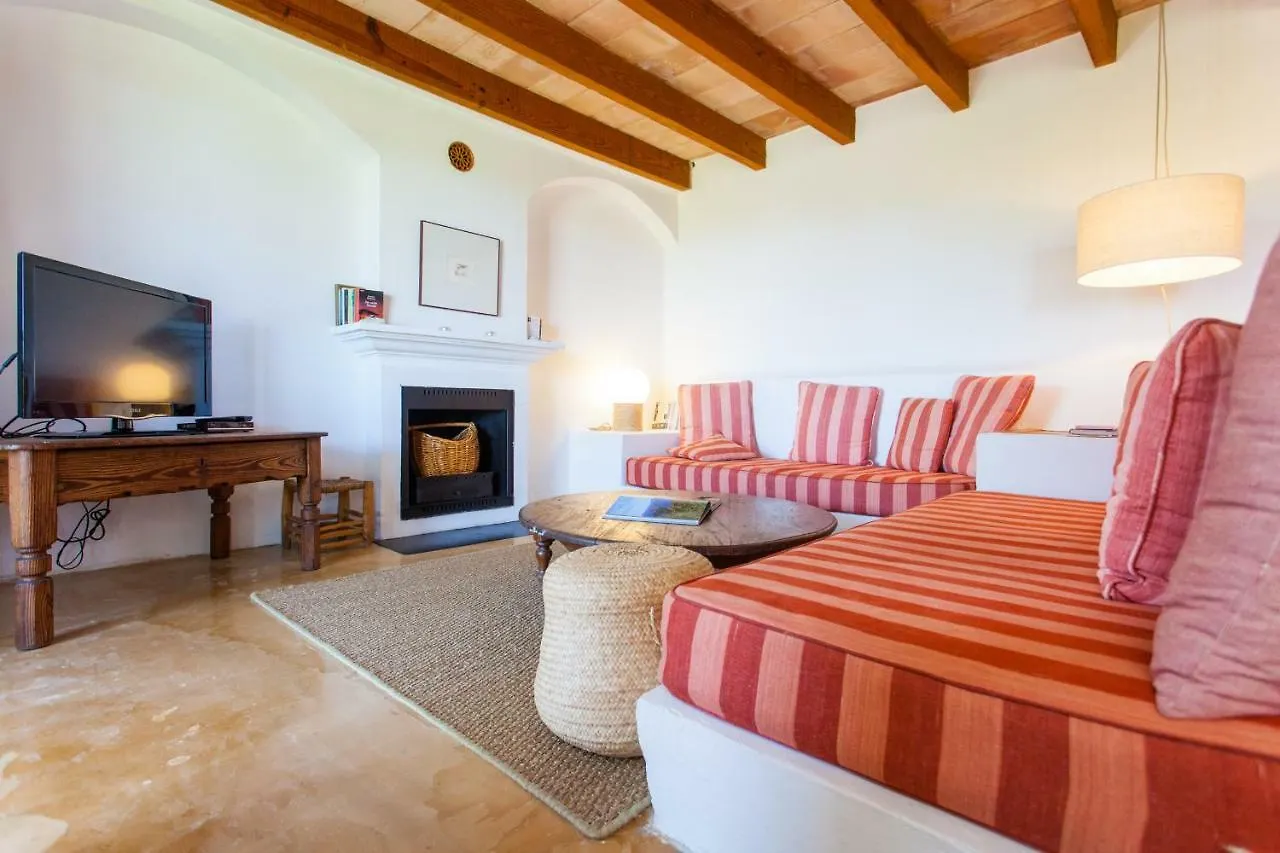 בית כפרי אלגידה Oliver Moragues Grandhouse & Vineyard